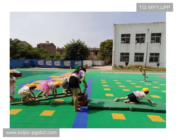 《通过户外游戏活动帮助孩子们解救好朋友幼儿园，增强团队合作与创造力》